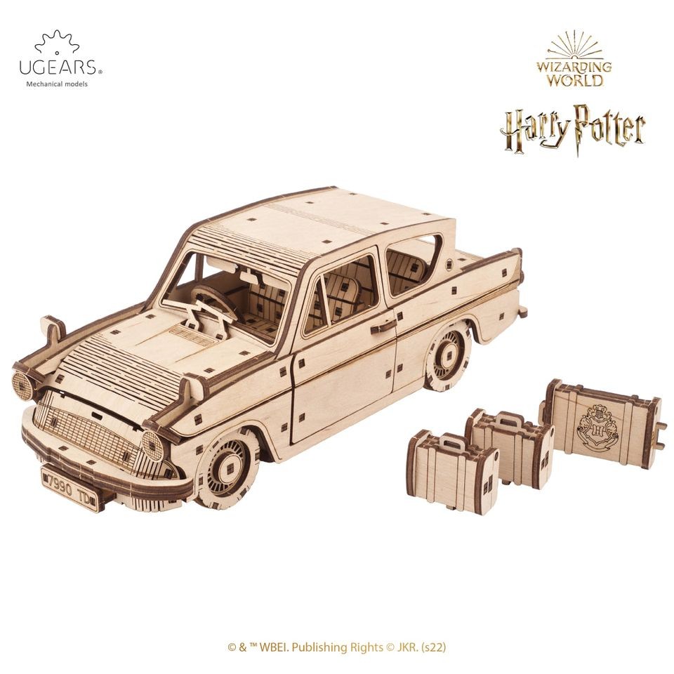 Flying Ford Anglia (Warner Bross - Harry Potter)  
